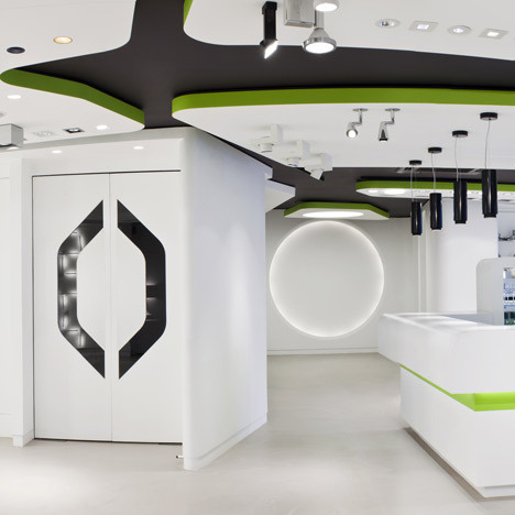 Atrium by Studio RHE #walls #rotating