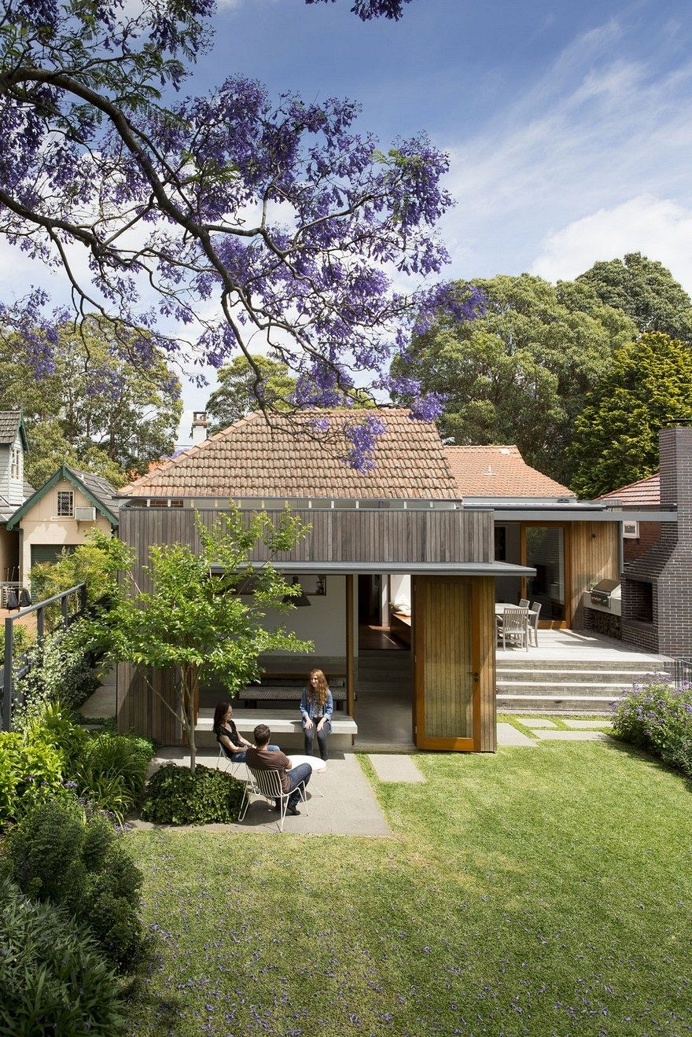 Denney House by Sam Crawford Architects