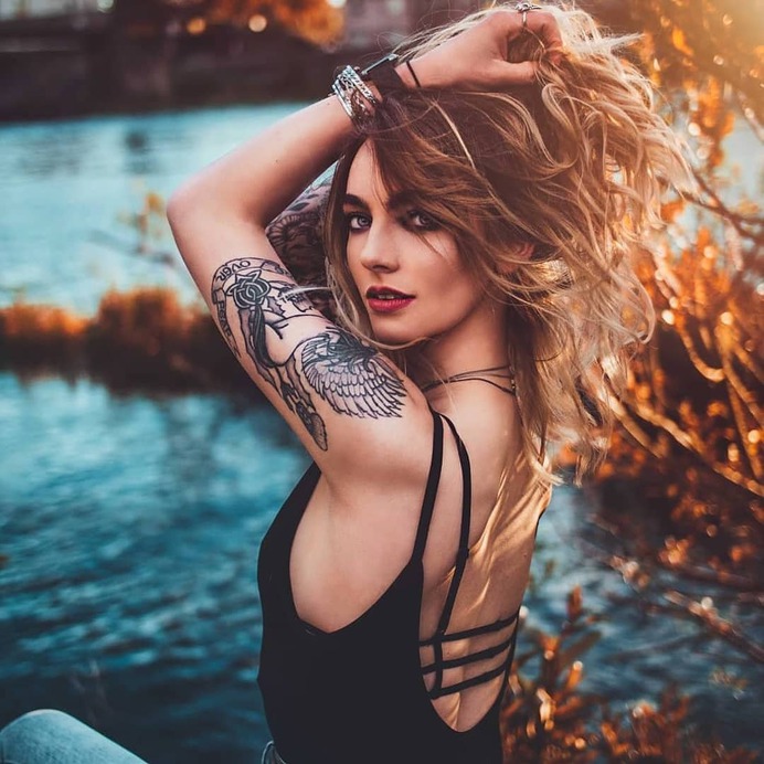 📸Photographer: Ben Ellis @benjamin_ellis_ 🎀Model: Kayla Watt @kaylawatt_ 📌Follow: @portraitistnet 🔖Tag: #portraitistnet (at Scotland) https://www.instagram.com/p/B1awR3iJOJw/?igshid=2x1mhvjrocjm