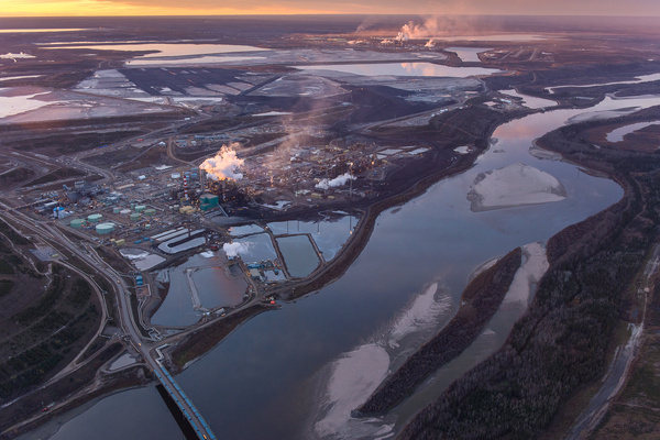 oil_sands_2013 2760 2.jpg (1400×934) #sands #pollution #tar #oil