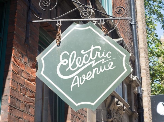 Shop Sign Mockup PSD