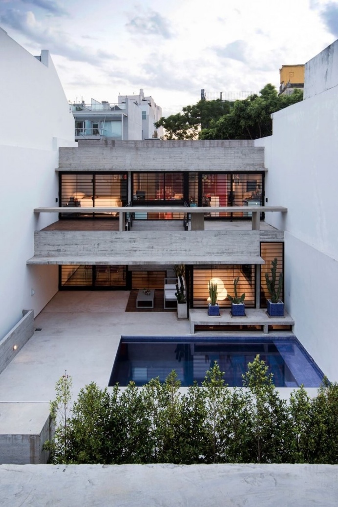 Two Houses by BAK Arquitectos