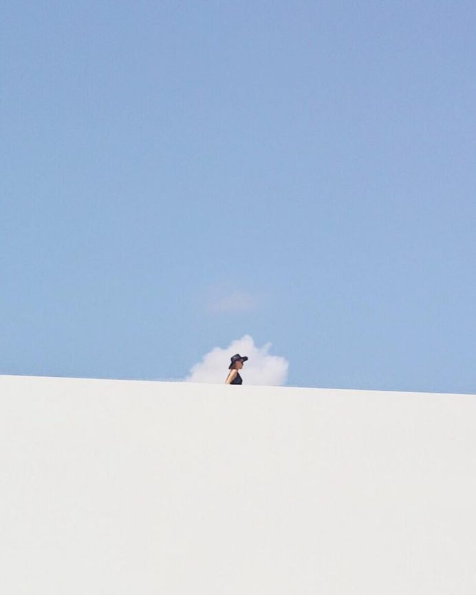 Playful and Minimalist Street Photography by Emilio Chulià