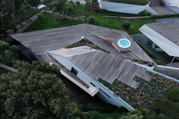 CJWHO ™ (Cascading Lava Flows Inspiring Modern...) #design #architecture #photography #housing #luxury