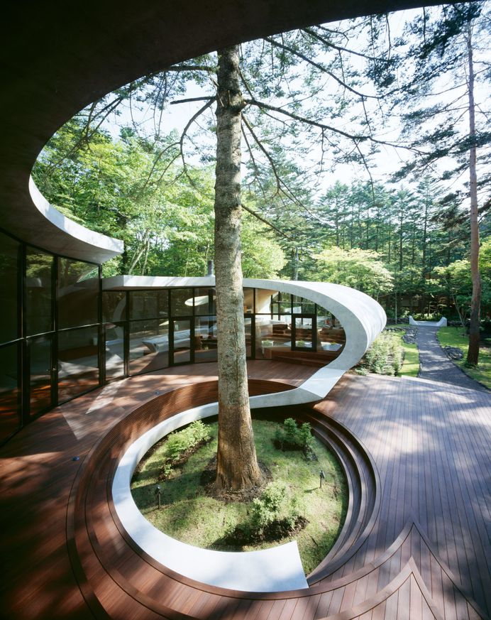 Shell House | Futuristic Forest Home by Artechnic
