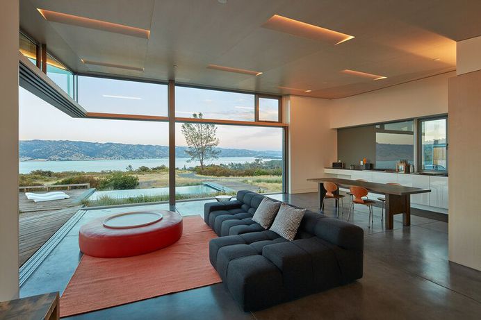 Hexagonal House that Offers Views from All Six Sides Goto House 6