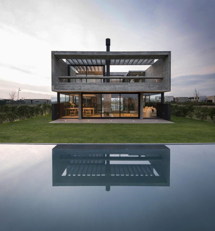 Casta&ntilde;os House / Ekaterina Kunzel + Mar&iacute;a Bel&eacute;n Garc&iacute;a Bottazzini