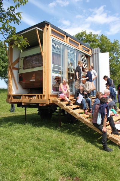 Buitenbed - Studio Makkink & Bey #bed #caravan #tinyhouse #architecture #holiday #maquette #scalemodel