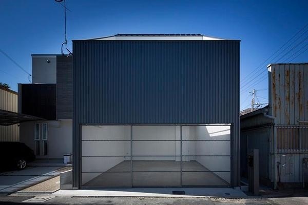 House in Hamadera by Horibe Associates Architect's Office #modern #design #minimalism #minimal #leibal #minimalist