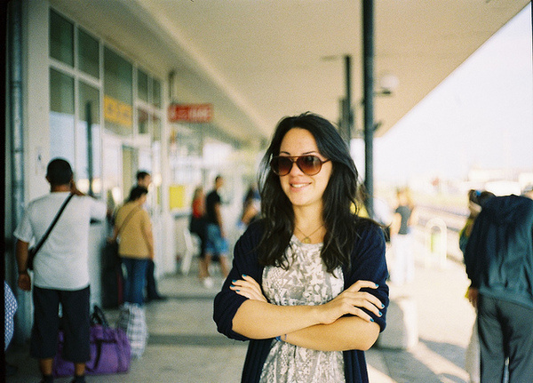 Senaji #train #photo #girl #station