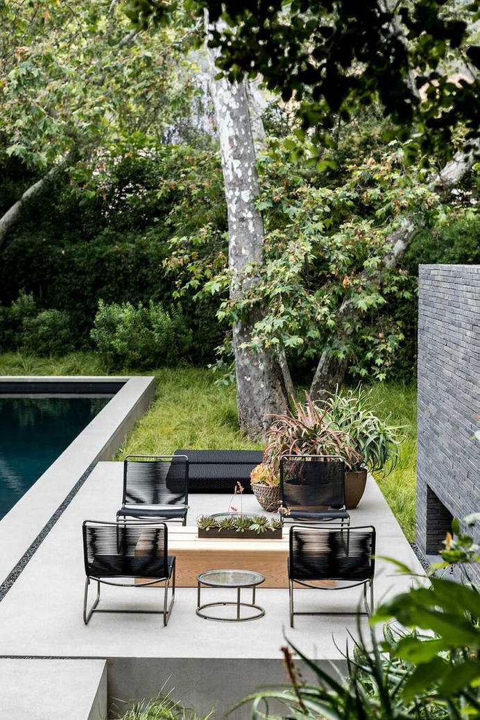 Mandeville Canyon House / Marmol Radziner Architecture