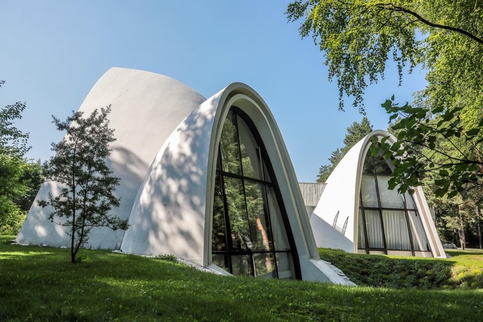 Concrete, drama and sustainability at Erick van Egeraat's Villa Pirogovo
