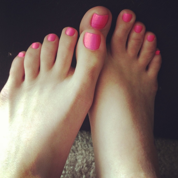 #feet, #pink