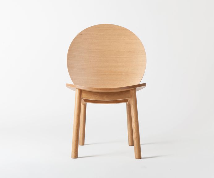 Moon Chair by Yong Jeong