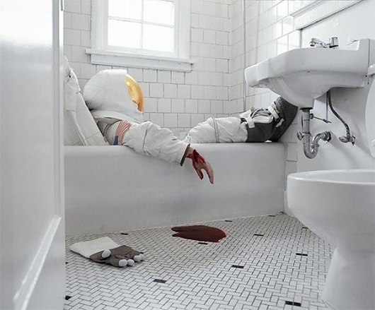 Astronaut Suicides by Neil DaCosta and Sara Philipps I Art Sponge #dacosta #neil #astronaut #philipps #photography #sara #suicide