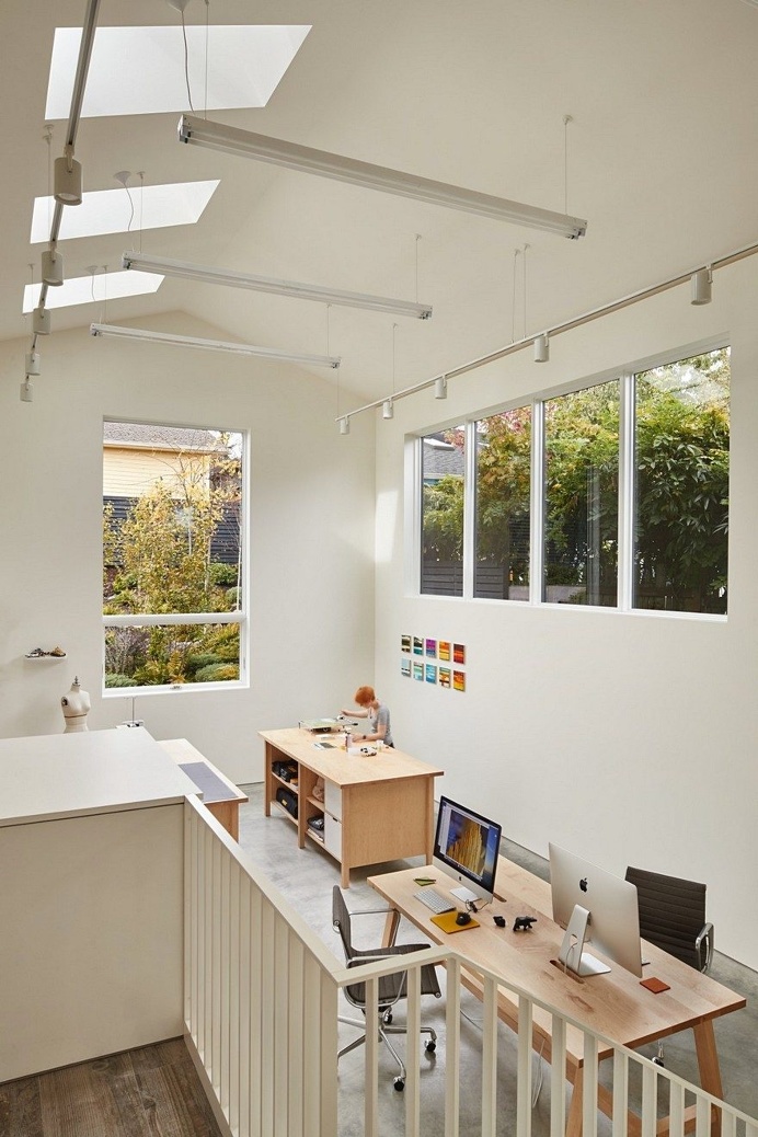 Seattle Artist House Features a Simple, Elegant and Low-Ego Design 7