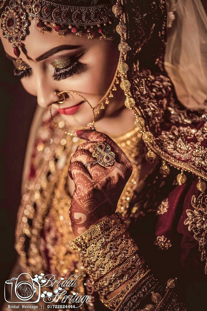 10 Kickass Poses For The Quintessential Indian Bride