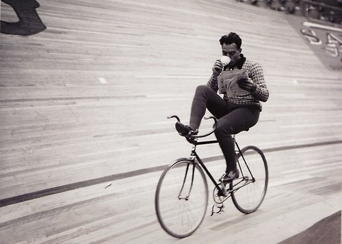 Biking in style #bike #vintage #style