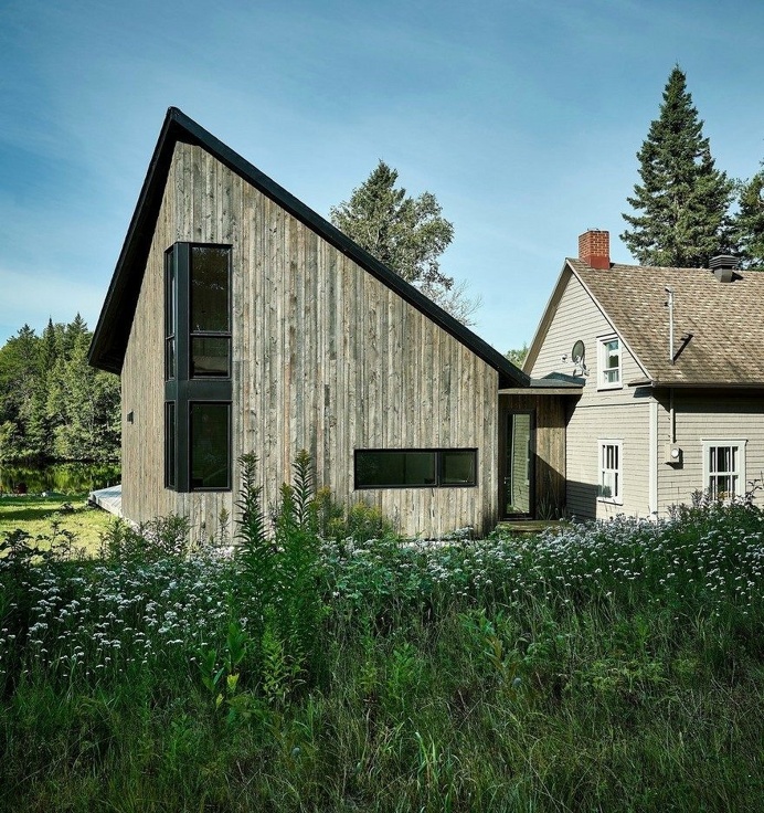 The Sisters House - Black Addition to Traditional-Style Home 2