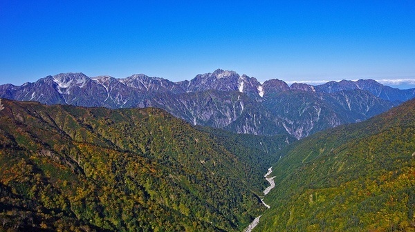 Photography by Yoshia Yone #mountain #photography #inspiration
