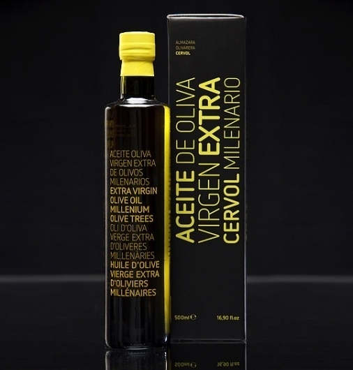 Ancient Trees Olive Oil : Lovely Package . Curating the very best packaging design. #packaging #yellow #de #black #oliva #aceite #typography