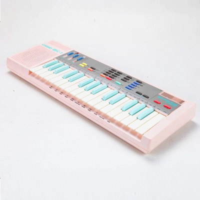 neontalk: " 🎹 P a s t e l K e y b o a r d 🎹 Casio SK-1 ultra rare pink version with light blue keys. 1985. … #neontalk #synthesize