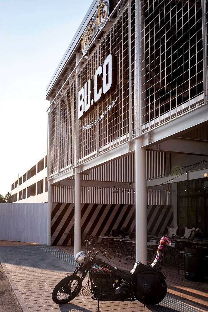 Bu.Co Restaurant – Industrial Vibes / Visual Display