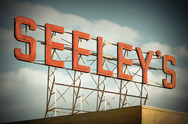 Flickr find. #sign #typography