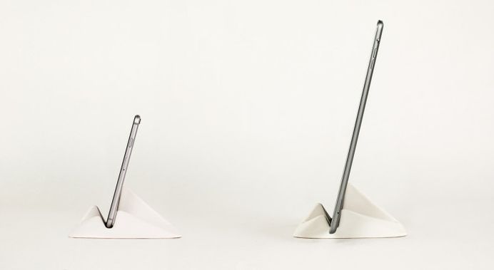 Montelouro - Adaptable stand for mobile devices | Indiegogo