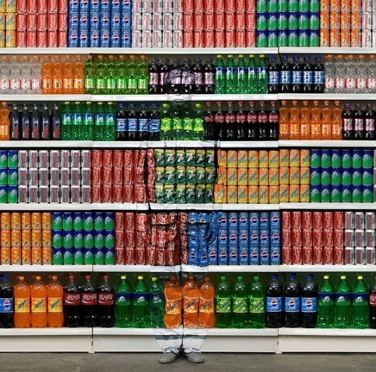 Camouflage Cans by Liu Bolin | Mighty Optical Illusions #liu #bolin