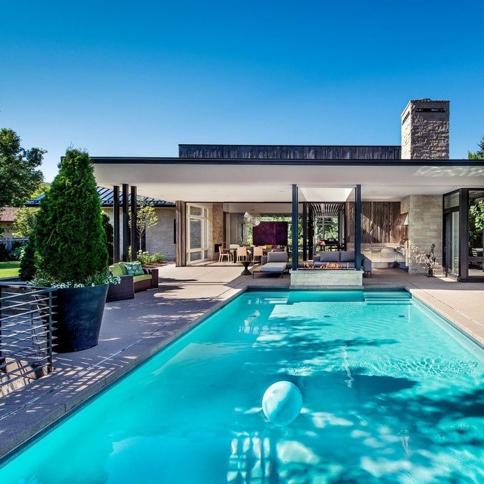 Single-Story Ranch with Large Atrium Spaces, Denver, Colorado 16