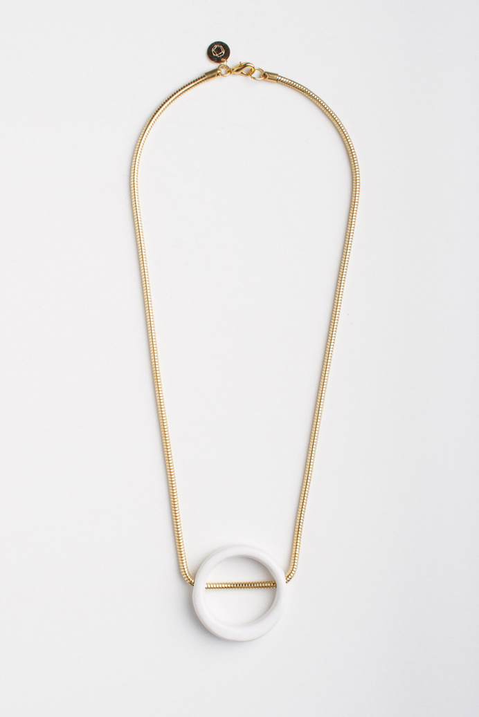Pedrusco is a brand of minimal beautiful handcrafted design jewelery that works the enameled ceramics from Bilbao, Spain