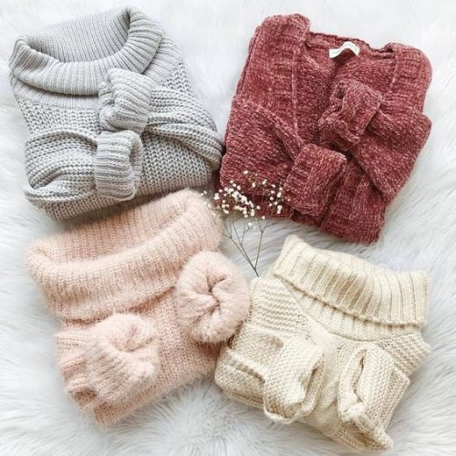 Warm sweaters in knits | Just Trendy Girls