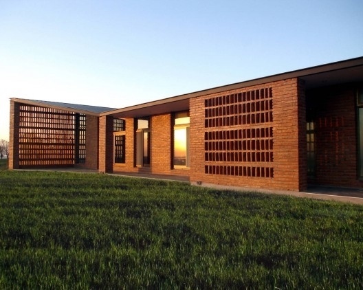 1333074363-diamante-05-528x422.jpg (528×422) #architecture