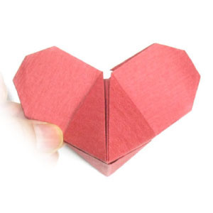 How to make a Mickey Mouse origami heart (http://www.origami-make.org/howto-origami-heart.php)