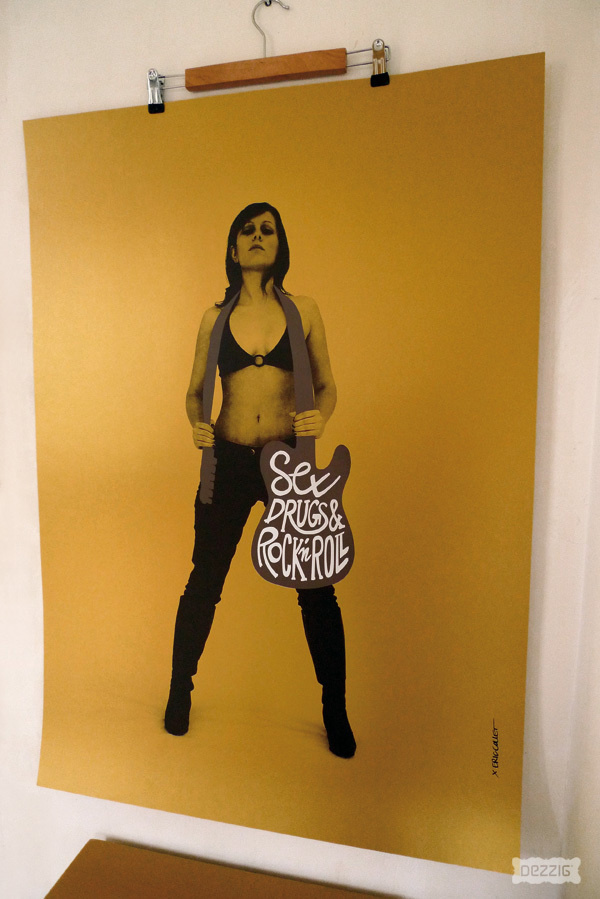 Affiche Dezzig Sex Drugs & Rock'n roll par Eric Collet #ink #print #screen #illustration #gold