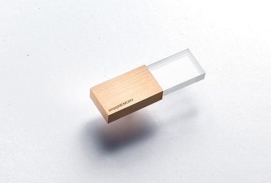 urban taster | a quick (almost daily) taste of the urban landscape #memory #usb #design #product #stick