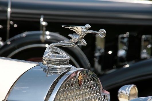 Meadowbrook 2009 Hood Ornaments -- Autoblog #automobile #ornament #hood #car