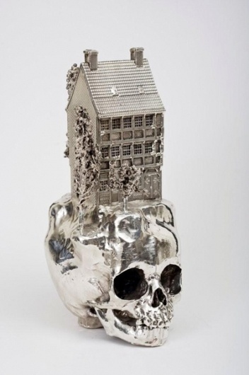 Frodo Mikkelsen #frodo #sculpture #house #art #skull #mikkelsen