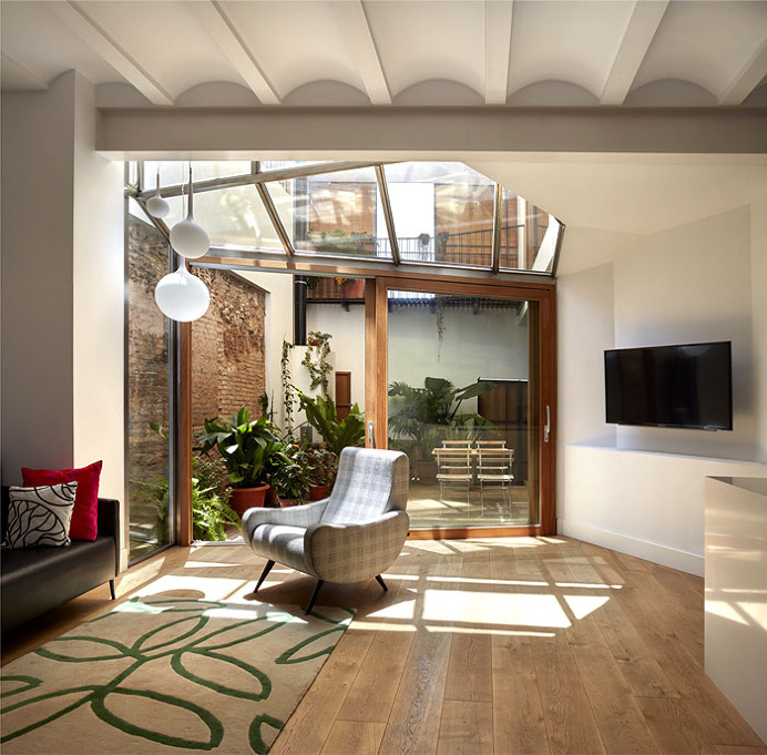 Small House Renovation in Valencia