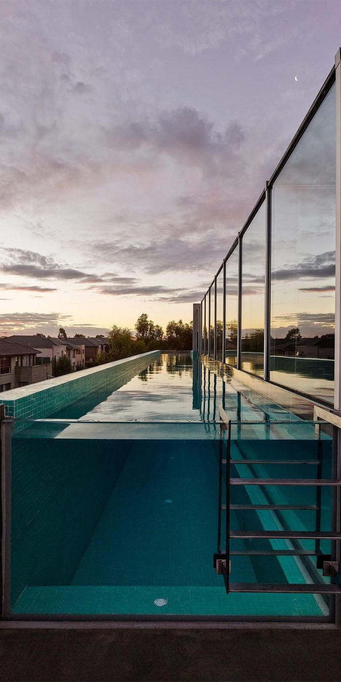 Skyline Drive House by FGR Architects 1