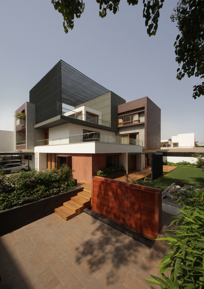 The Cube House / Reasoning Instincts Architecture Studio