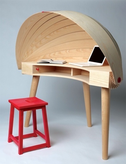Duplex Workspace Retractable Hooded Desk by Sophie Kirkpatrick » Yanko Design #office #wood #furniture #desk #workspace