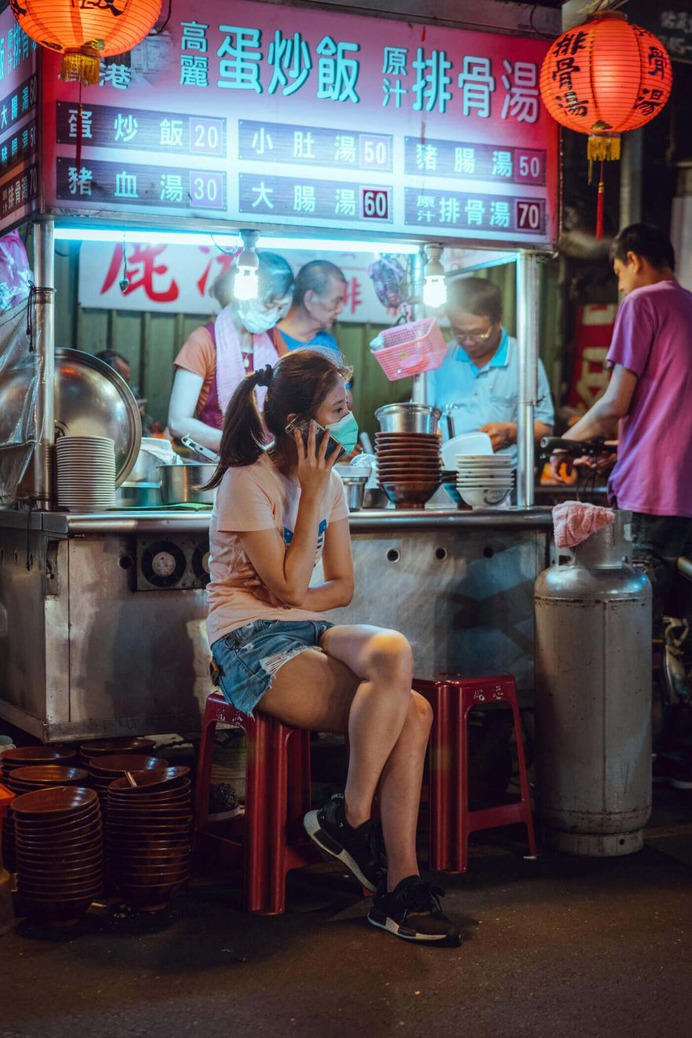 Atmospheric Street Photography by Alessandro Zanoni