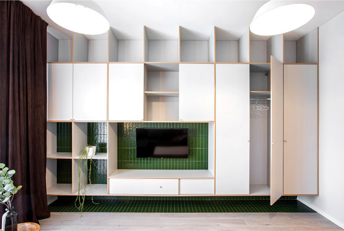 37 Sqm Apartment With a Cozy Feel and Lots Of Storage - InteriorZine
