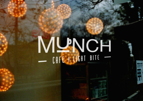Munch Cafe on Behance #logo
