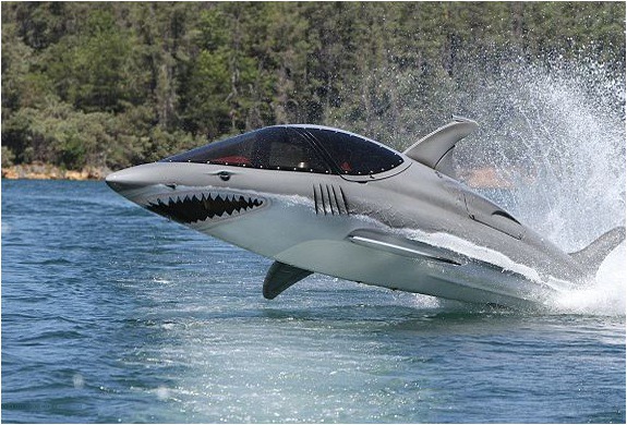 Underwater jumping boat