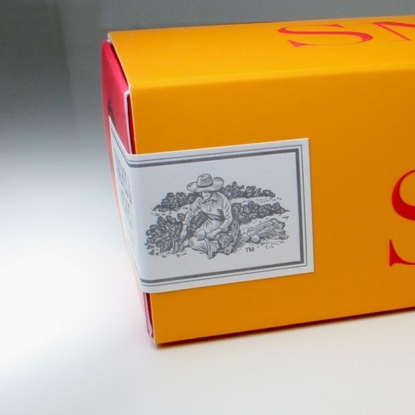 Bunches and Bunches Snaps Cookie Packaging #embossing #branding #touch #letterpress #box #soft #slide #cookies