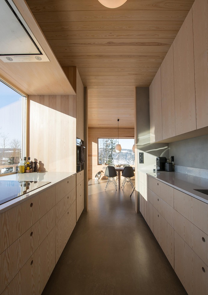 Generation House in Red Concrete by Sanden+Hodnekvam