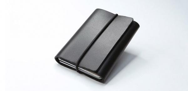 The Moneywrap ~ A better way to carry cash and cards #wallet #wrap #simple #minimal #leather #money
